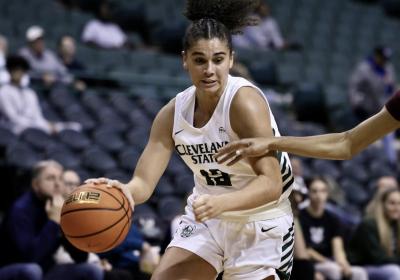 Senior guard Sara Guerreiro drives to the basket against Central Michigan, Nov. 18, 2023 at Henry J. Goodman Arena, Cleveland State University.