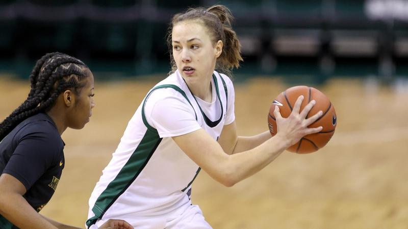 CSU's Barbara Zieniewska grabbed a team-high 10 rebounds in the first game of the series.
