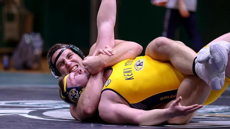 CSU's John Kelby scored a win over the Bobcats' Jordan Earnest (gold) at 285 pounds.