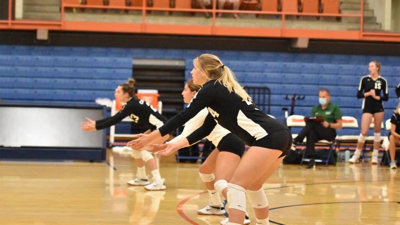 Cleveland State women’s volleyball in action during the Baltimore Invitational Aug. 27