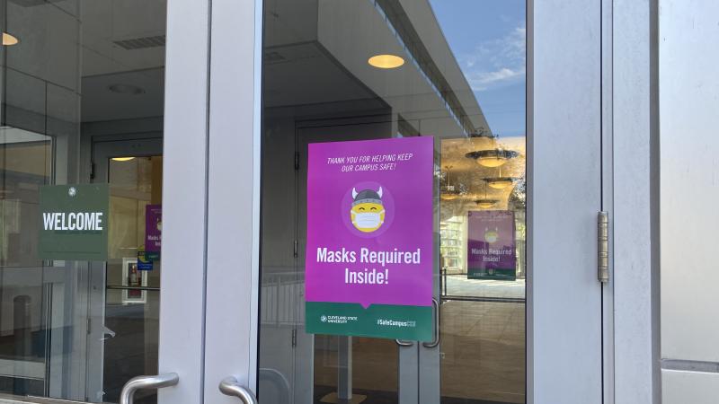 A sign reminding students and faculty to wear their masks at Cleveland State University in Cleveland, Ohio, August 23, 2021.