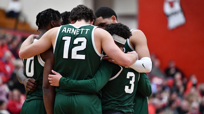 CSU's men's basketball team huddles up ahead of their match up against Youngstown State on Nov. 29, 2023.