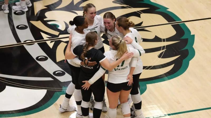 CSU women's volleyball team huddle