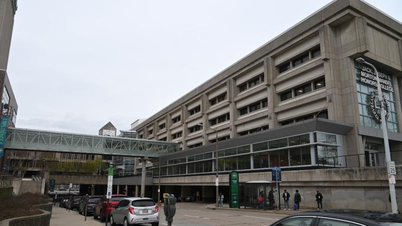Mandel Honors College