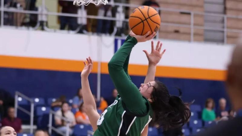 Cleveland State’s Izabella Zingaro goes for a layup during the Vikings’ 68-61 win over Cal State Fullerton on Sunday in Fullerton, California, Nov. 9, 2025.
