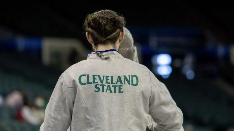 Cleveland State fencer at the Ohio State Duals