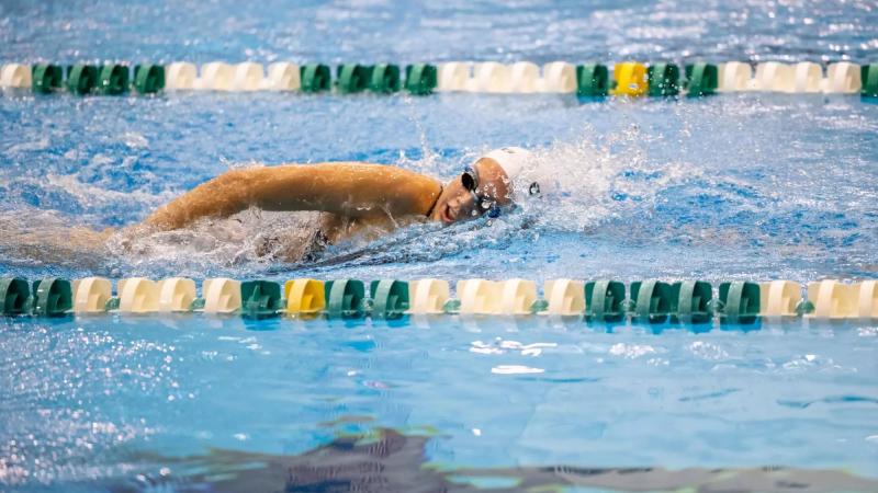  Isabella Caraballo competes on day two of the Zips Classic in the 1,650-yard freestyle.