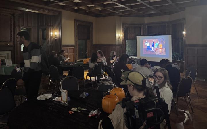 CSU students watch "Scooby Doo" 