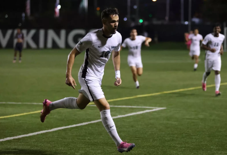 Djorde Petrovic (10) scored twice in Cleveland State’s 2-0 win over Detroit Mercy at home, Sept. 12, 2026.