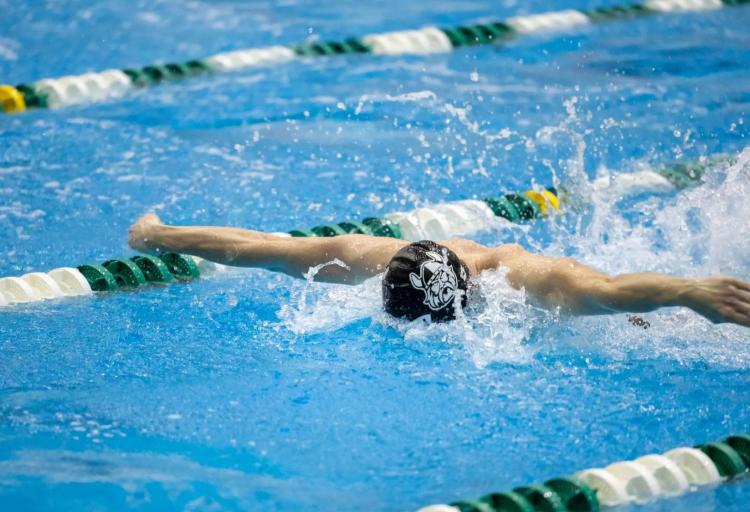 Cleveland State men’s swimmer (unknown file photo)