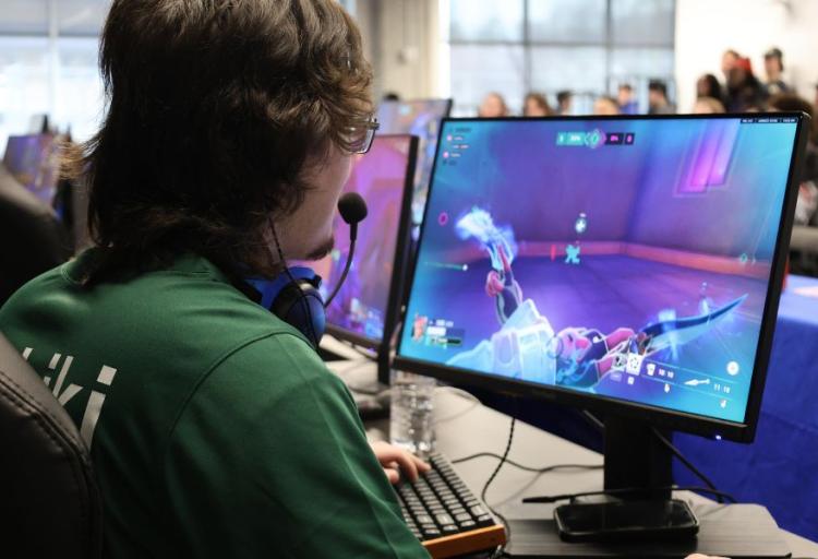 Steven Folger, Overwatch captain, competes at the UKY Bluegrass Showdown at the University of Kentucky on March 30, 2026.