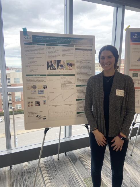 Madison Luthy presents her sweat sensor research at the Cleveland State University Bell Lecture on April 8, 2026.