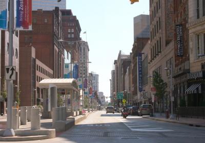 As Cleveland gained notoriety, so did Euclid Avenue. It gained popularity as a tourist attraction and became a place where the elite lived.