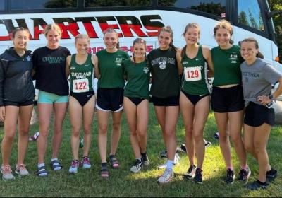 Cleveland State cross country poses after the Lansing Invitational on Oct. 1 in Lansing, Michigan. The Vikings hauled in three top-20 finishes, including Hannah Korte’s fourth-place performance.