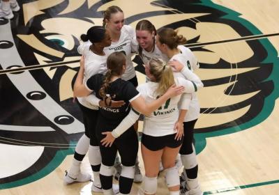 CSU women's volleyball team huddle