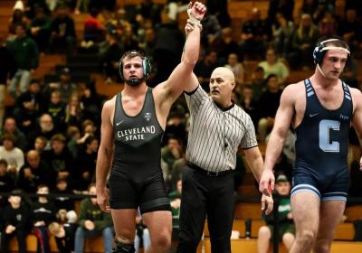 CSU Wrestling senior Joey Lyons defeats Columbia's Ike Schmidt 