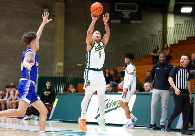 CSU MBB Vikings guard Tahj Staveskie shoots