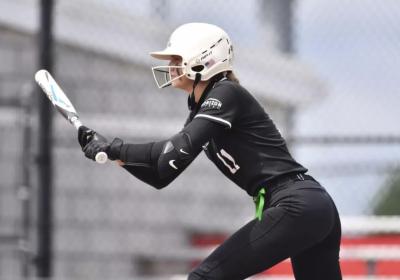 CSU's Sophie Spellman prepares for a bunt.