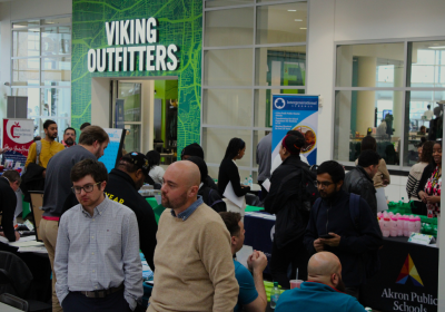 Students and recruiters engage in conversations at Cleveland State University’s Spring 2025 Career Fair, Feb. 26, 2025 at the CSU Student Center.