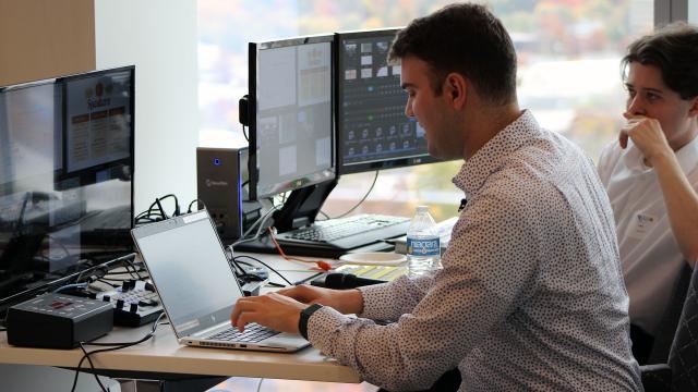 Brady Warmbein demonstrates different software tools that students can use in their career.